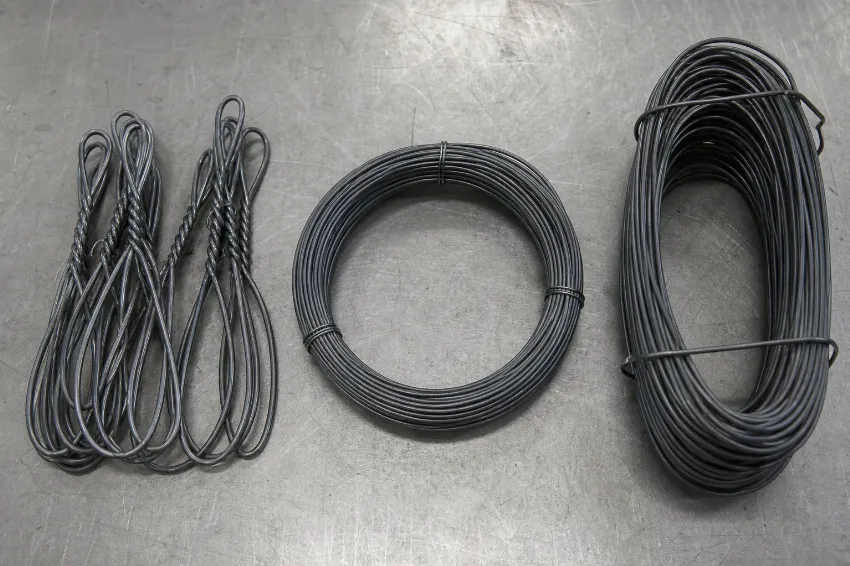 Single loop bale ties, box wire and stem coil wire formats